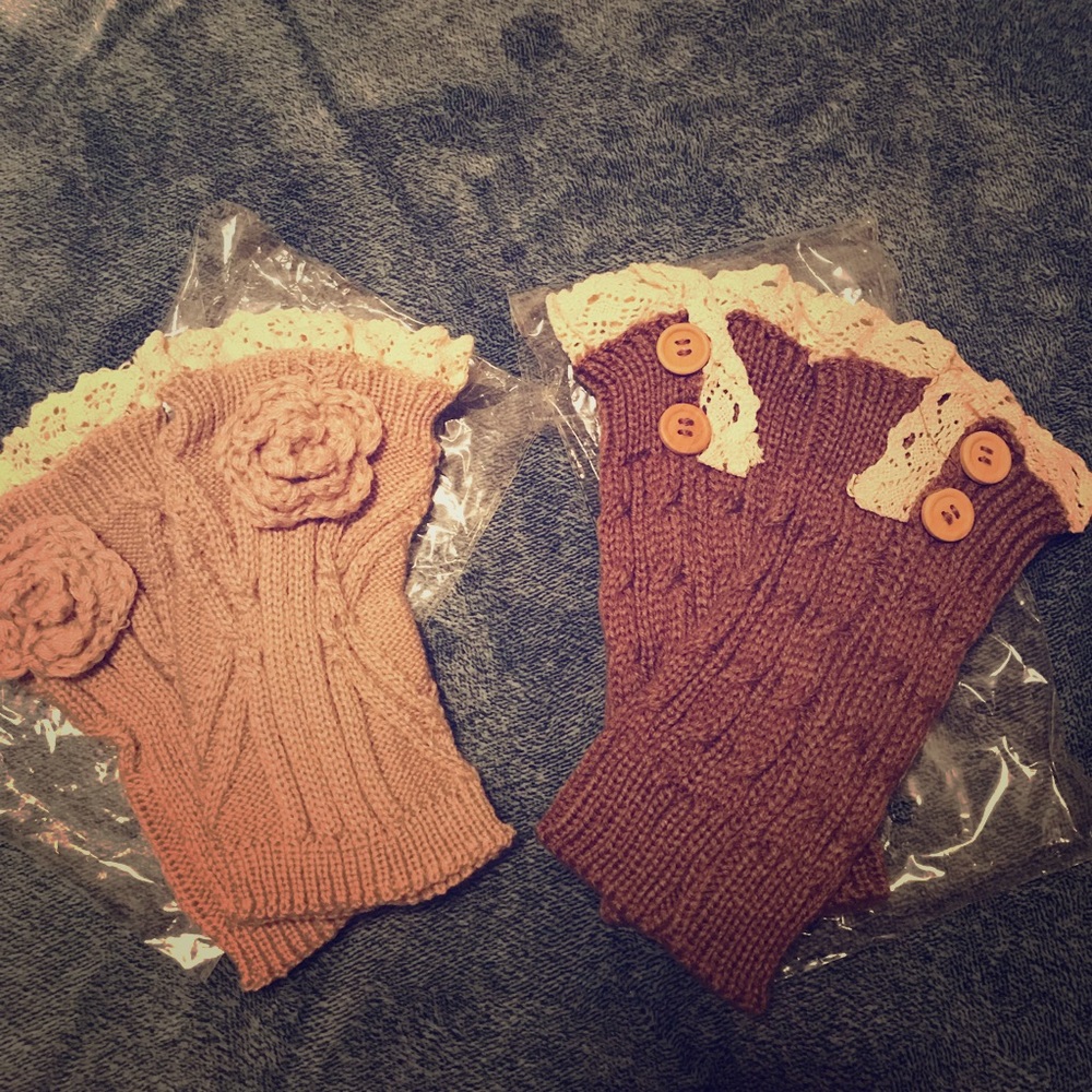 Boot cuffs, Long socks, and Leg warmers